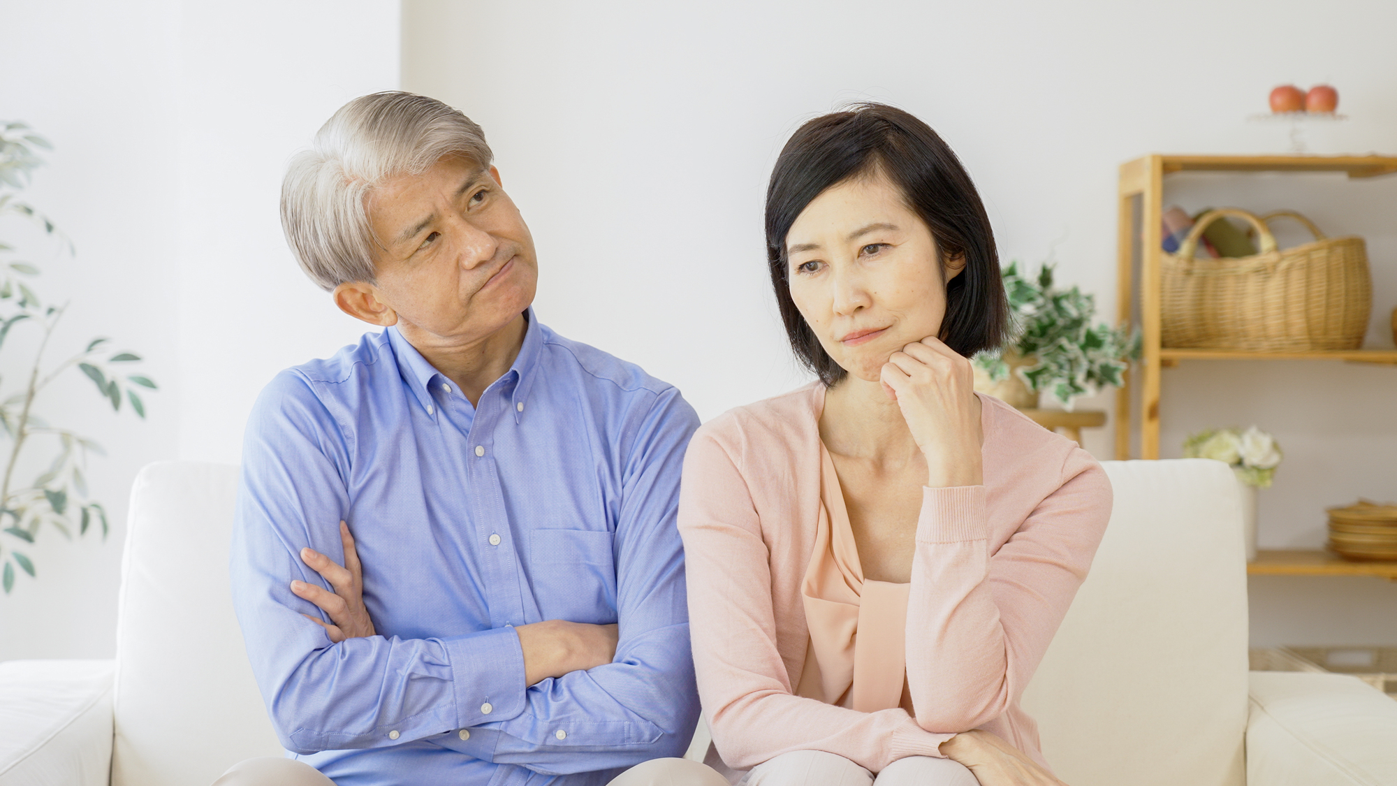 清掃業者選びに悩むご夫婦